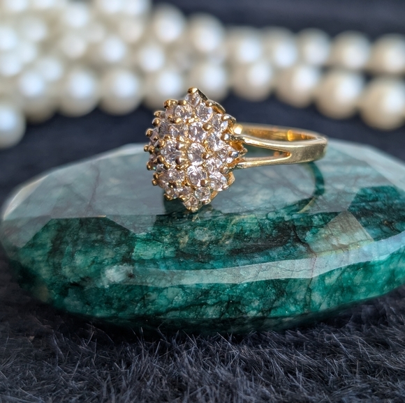 Vintage Cluster Gold Tone Cocktail Ring 7.75 - Picture 10 of 12